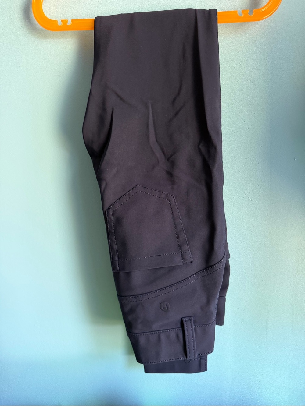 Women’s tight fitting lululemon dress pants